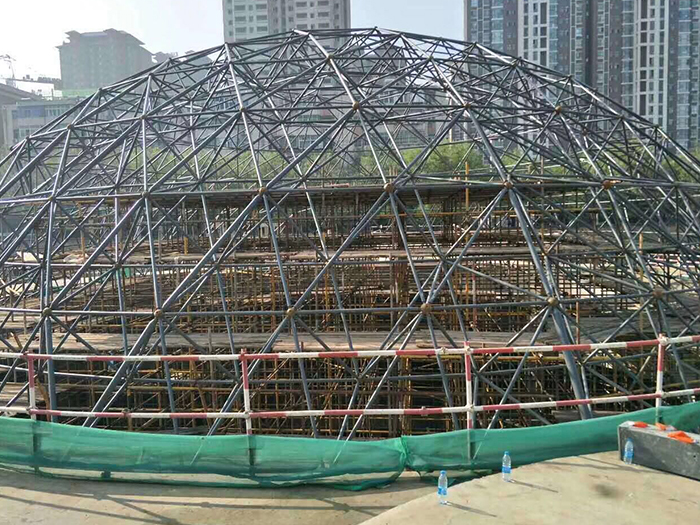 海北球形网架钢结构施工